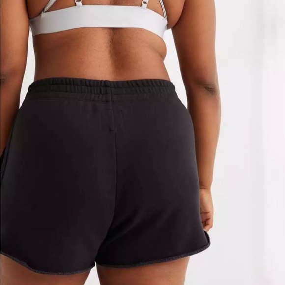 Aerie Black High-Waisted Short - Picture 2 of 6